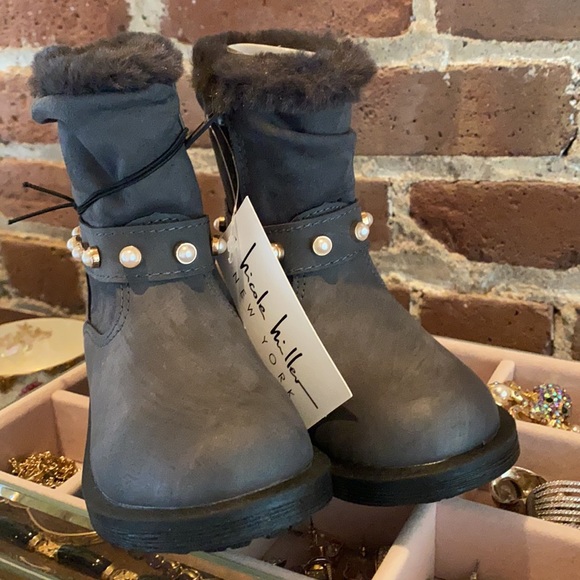 Little Girl Nicole Miller Boots - Picture 3 of 5